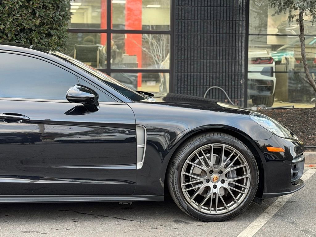 Used 2023 Porsche Panamera Platinum Edition image 23