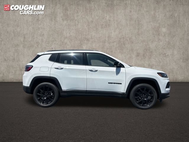 New 2026 Jeep Compass Latitude AWD/4WD image 3