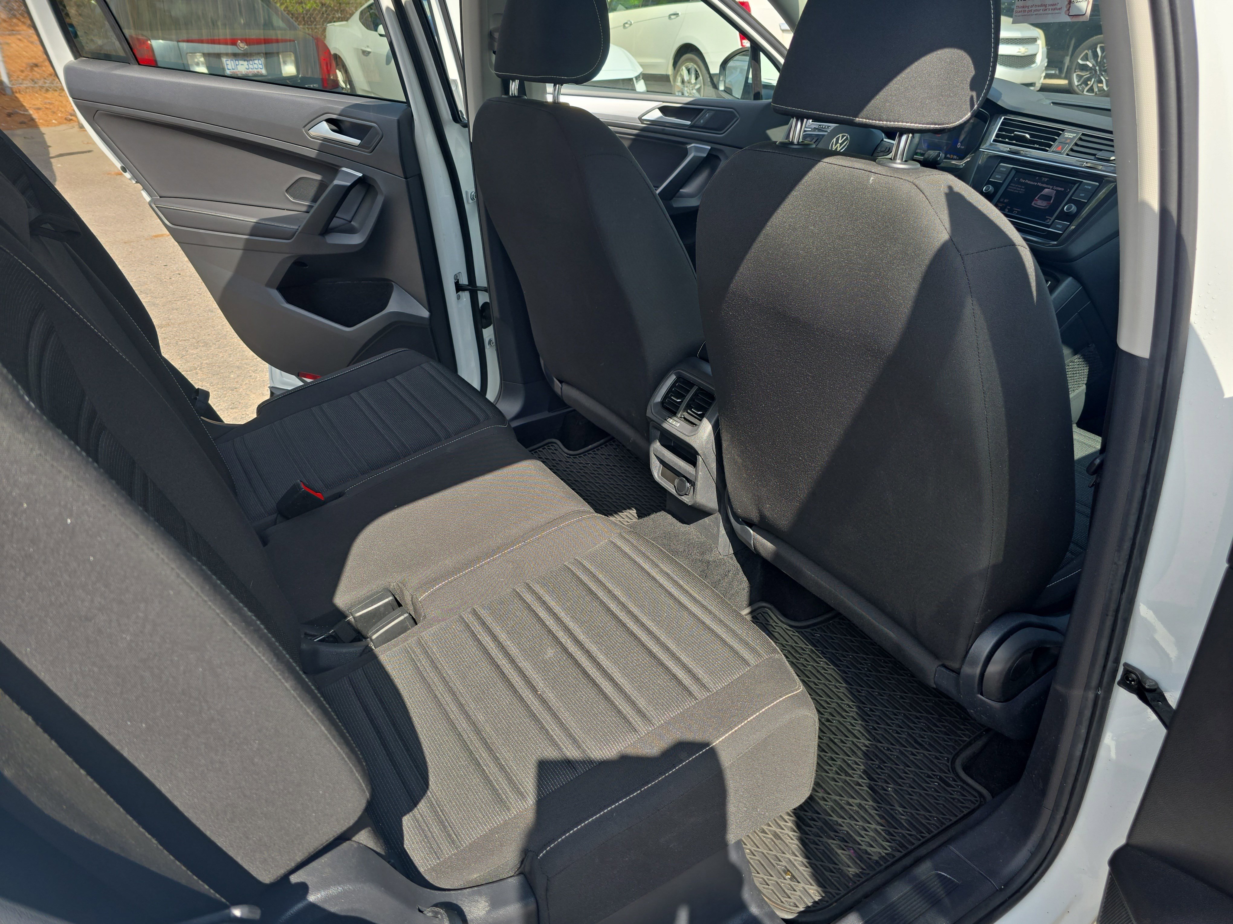 Used 2023 Volkswagen Tiguan S FWD image 11