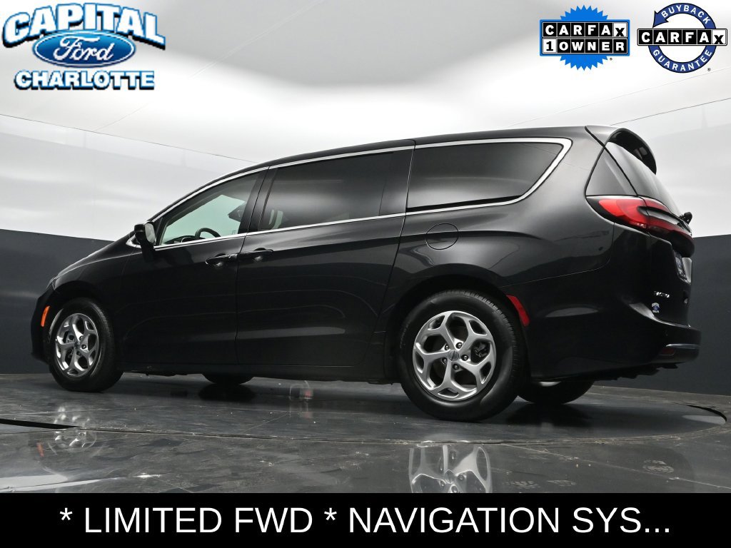 Used 2024 Chrysler Pacifica Limited FWD image 25