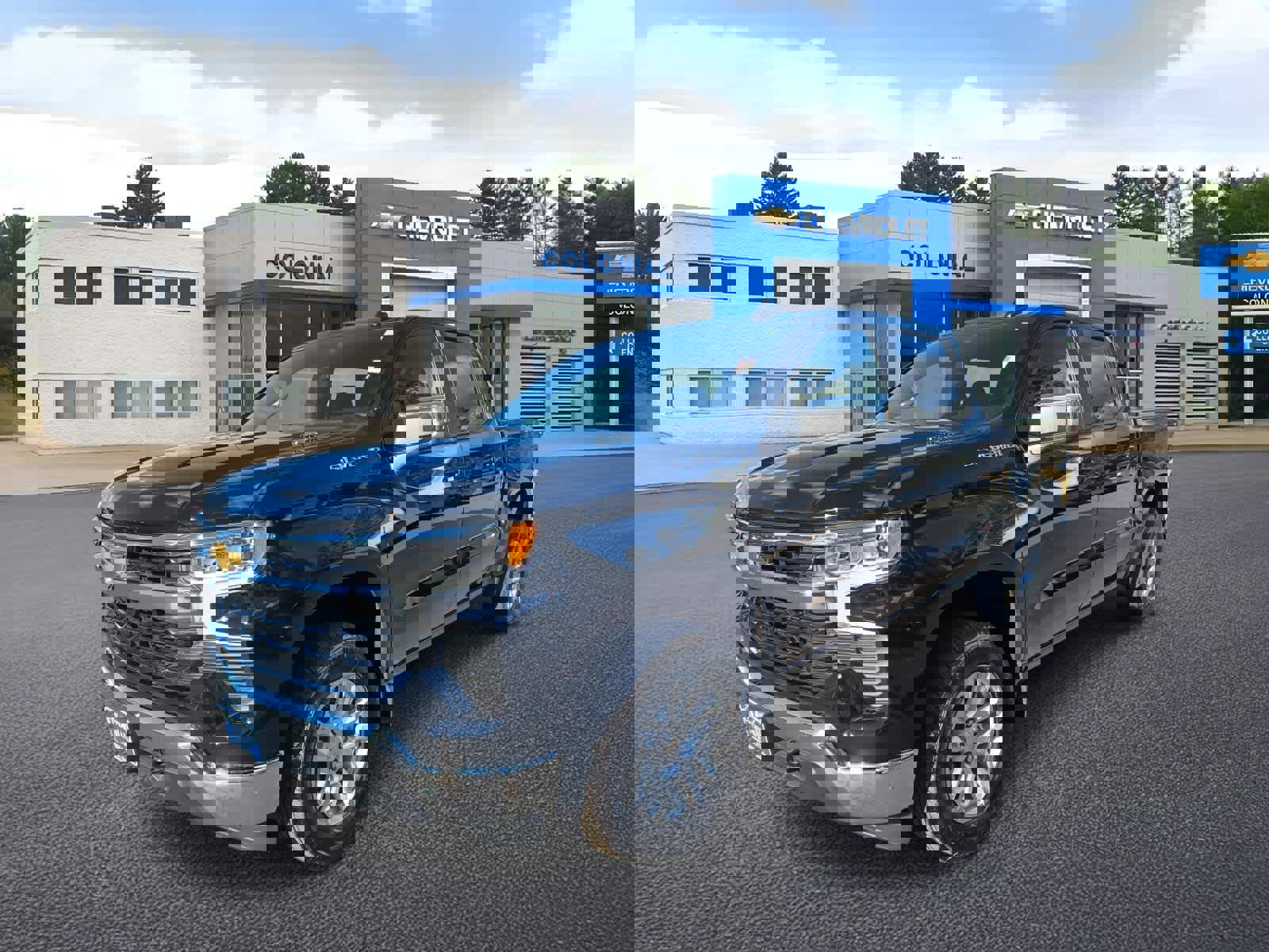 Used 2025 Chevrolet Silverado 1500 LT