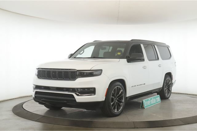 Used 2025 Jeep Grand Wagoneer L Series III w/ Rear Seat Video Group 1 image 10