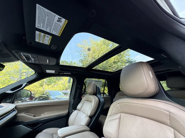 New 2027 Lincoln Navigator Black Label AWD/4WD image 22