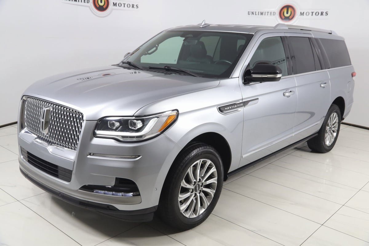 Used 2024 Lincoln Navigator L 4WD image 23