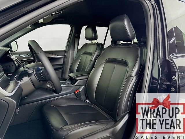 Used 2025 Jeep Grand Cherokee Limited image 23