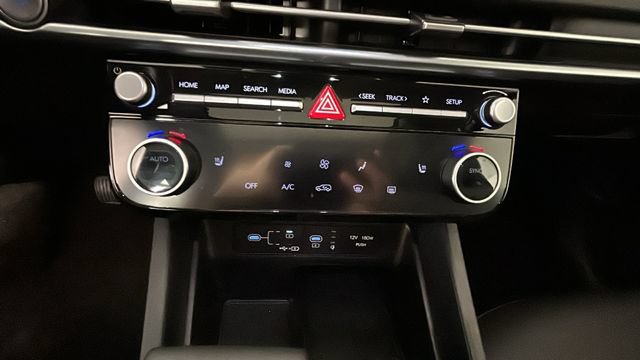 Certified 2025 Hyundai Tucson SEL AWD/4WD image 22