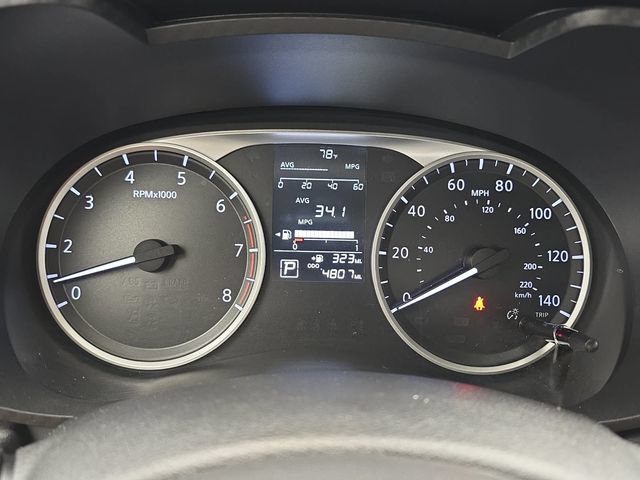 Used 2025 Nissan Versa S w/ Trunk Package FWD image 19