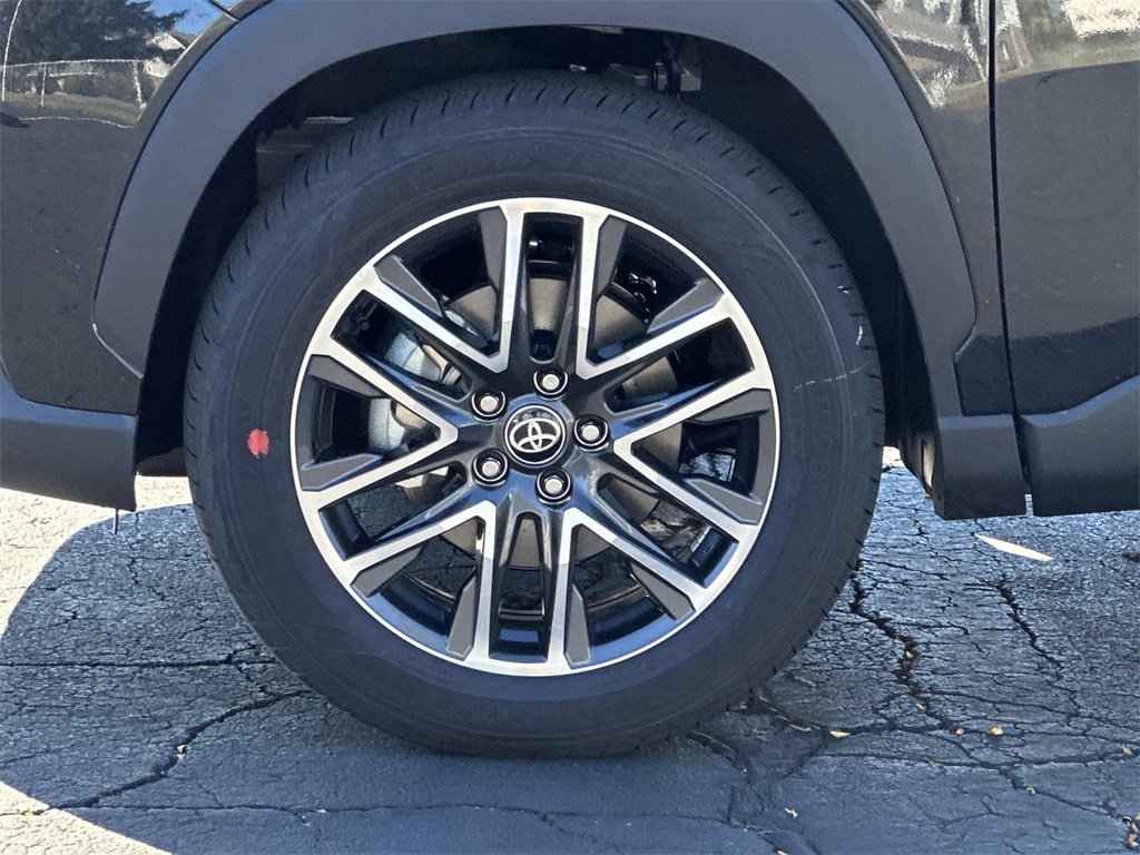 New 2026 Toyota Corolla Cross XLE image 8