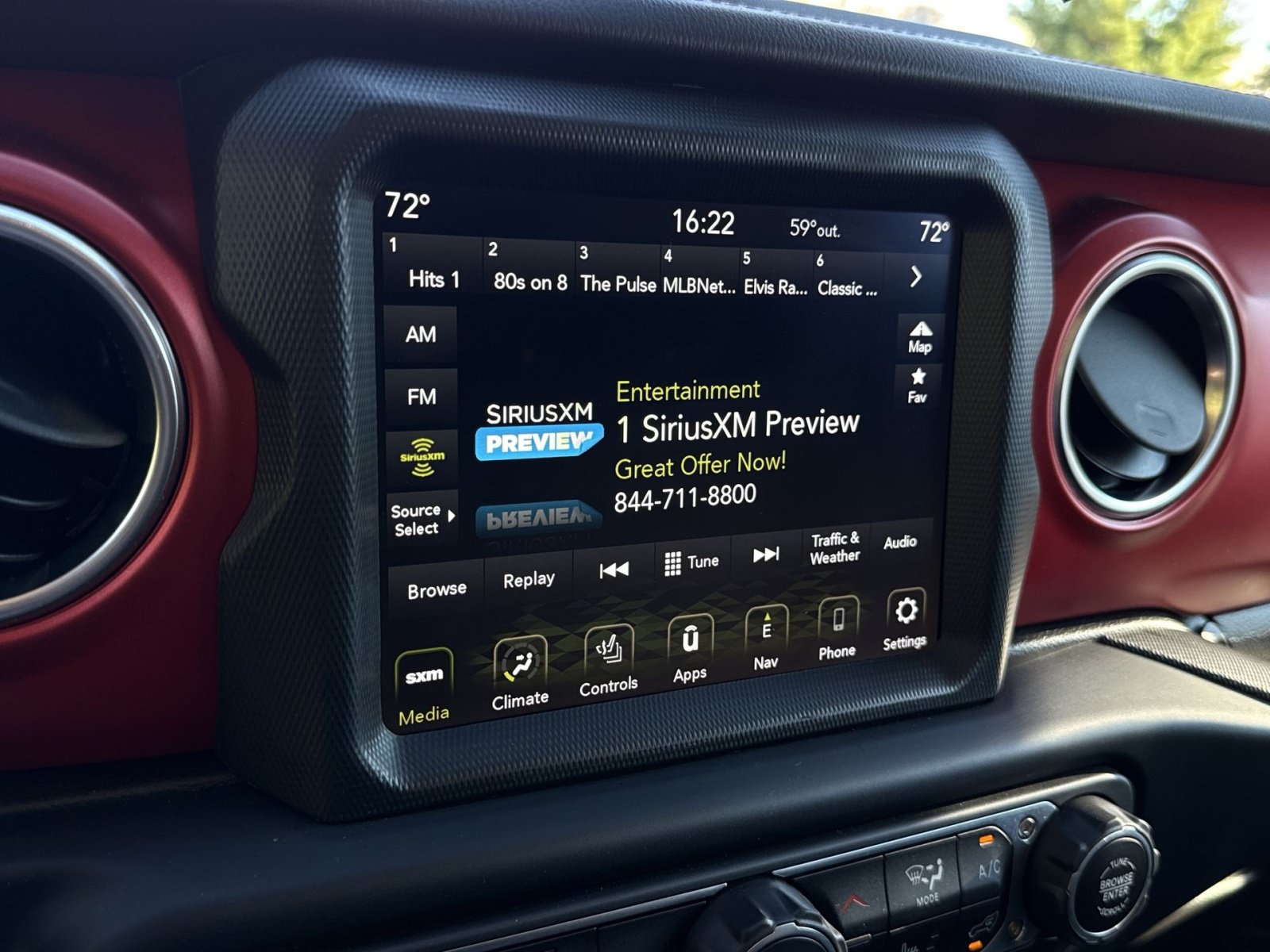 Used 2023 Jeep Gladiator Rubicon w/ LED Lighting Group AWD/4WD image 26
