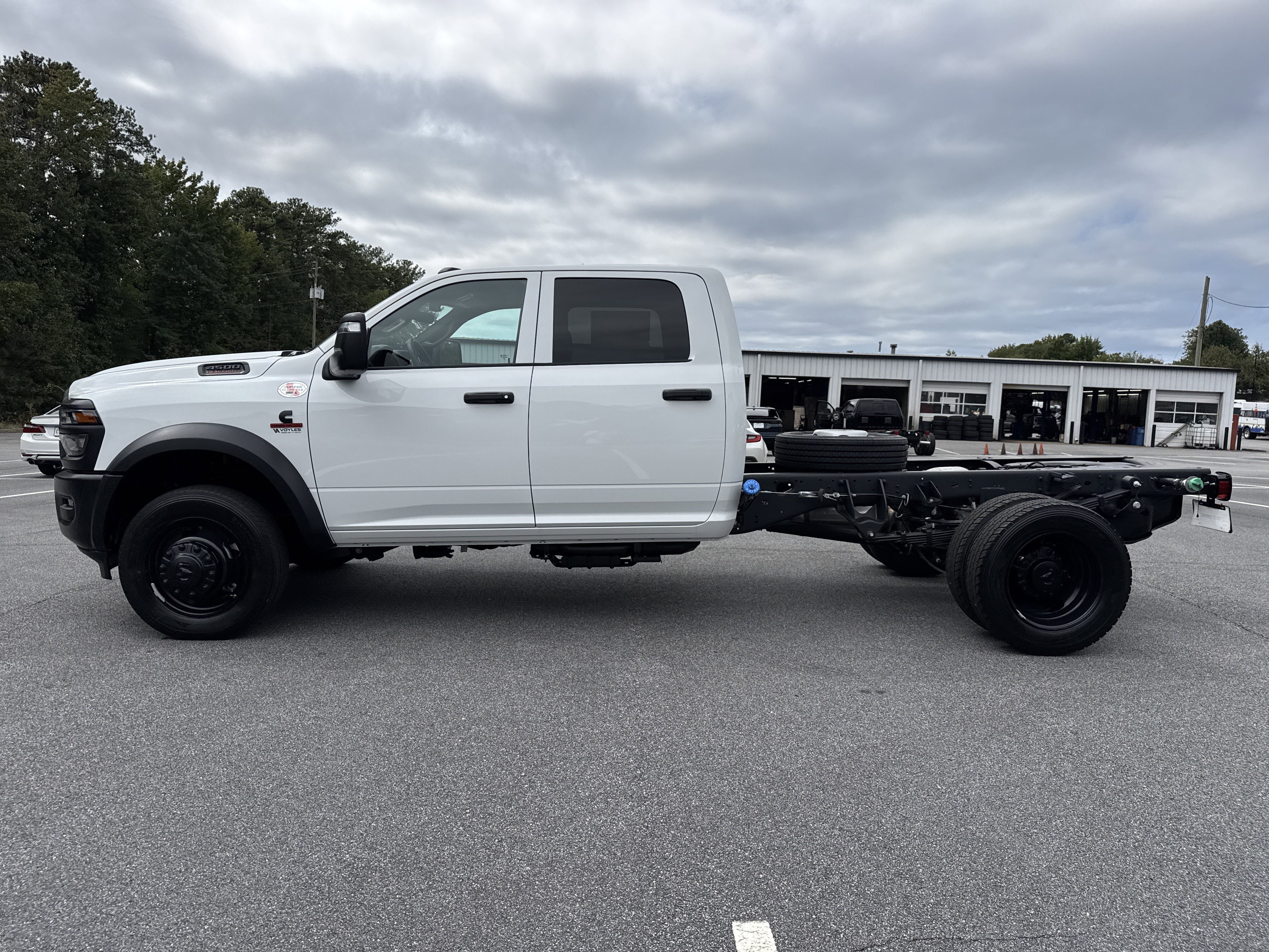 New 2026 RAM 4500 Tradesman AWD/4WD image 4