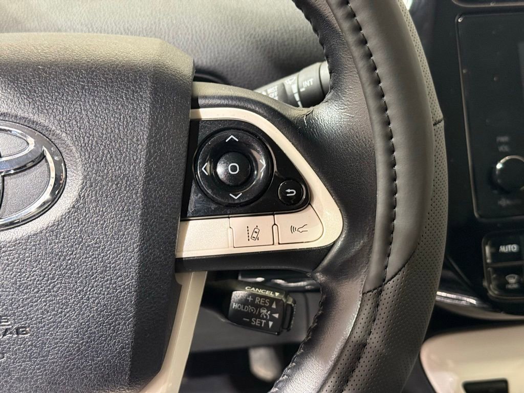 Used 2018 Toyota Prius Prime Plus FWD image 22