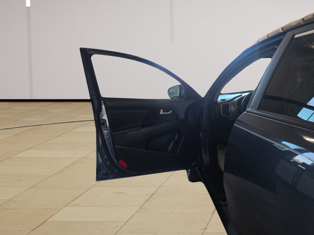 Used 2015 Kia Sportage LX FWD image 10