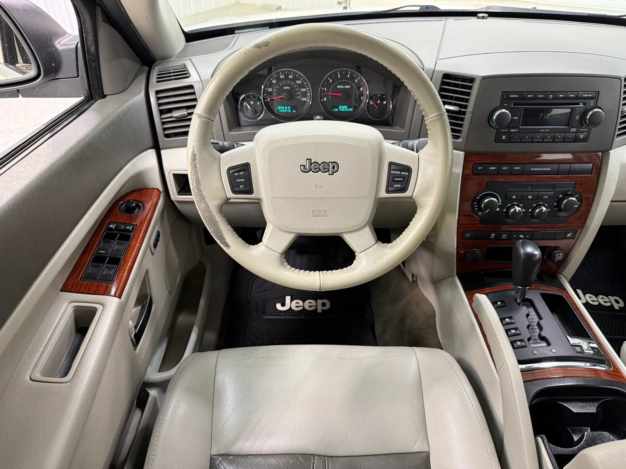 Used 2005 Jeep Grand Cherokee Limited AWD/4WD image 19