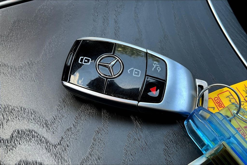 Used 2022 Mercedes-Benz E 350 Sedan image 13