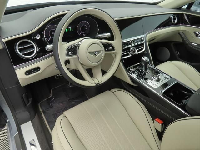 Used 2025 Bentley Flying Spur Plug-In Hybrid AWD/4WD image 9