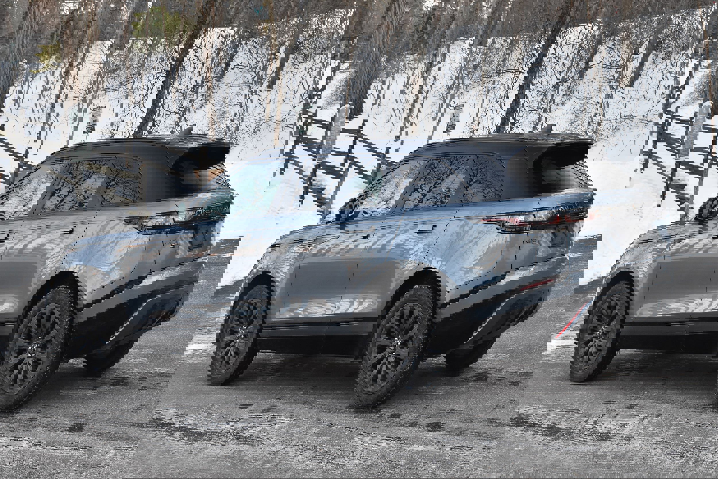 Used 2019 Land Rover Range Rover Velar R-Dynamic SE AWD/4WD image 6