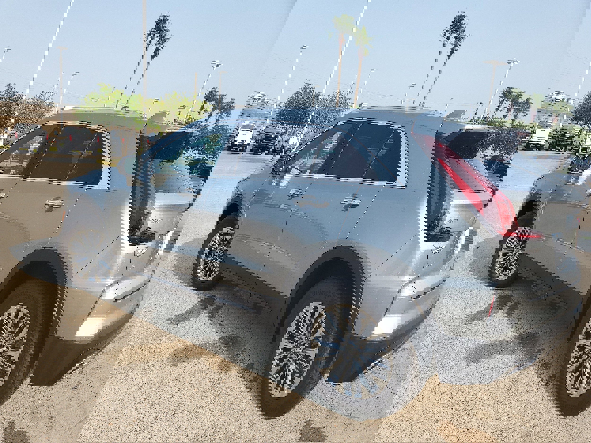 Used 2024 Cadillac XT4 Premium Luxury image 5