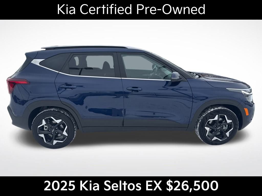 Certified 2025 Kia Seltos EX image 2