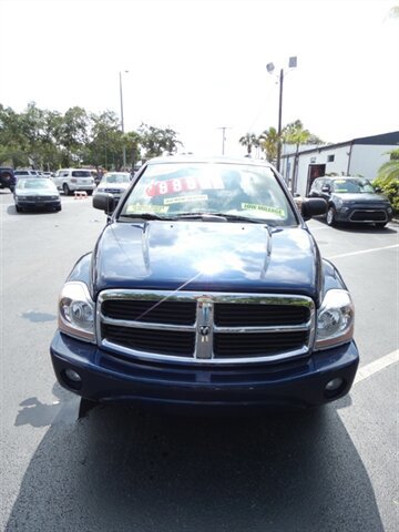 Used 2005 Dodge Durango Limited w/ Trailer Tow Group AWD/4WD image 5
