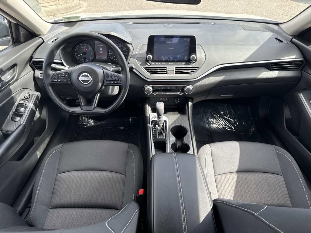 Certified 2025 Nissan Altima 2.5 S image 15