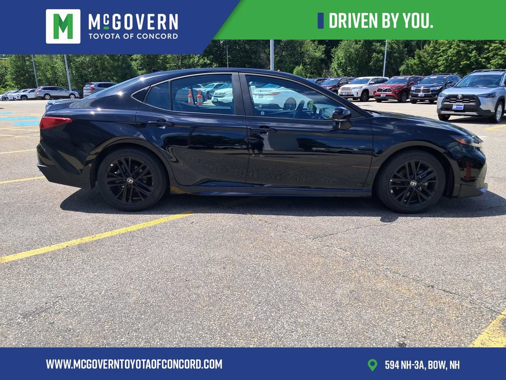 Used 2025 Toyota Camry SE w/ Convenience Package FWD image 7