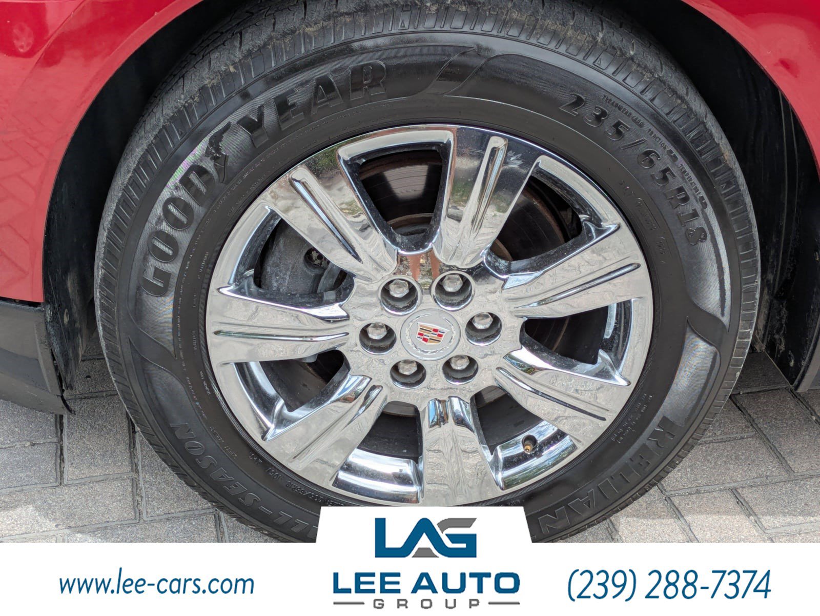 Used 2016 Cadillac SRX Luxury w/ Driver Awareness Package FWD image 9