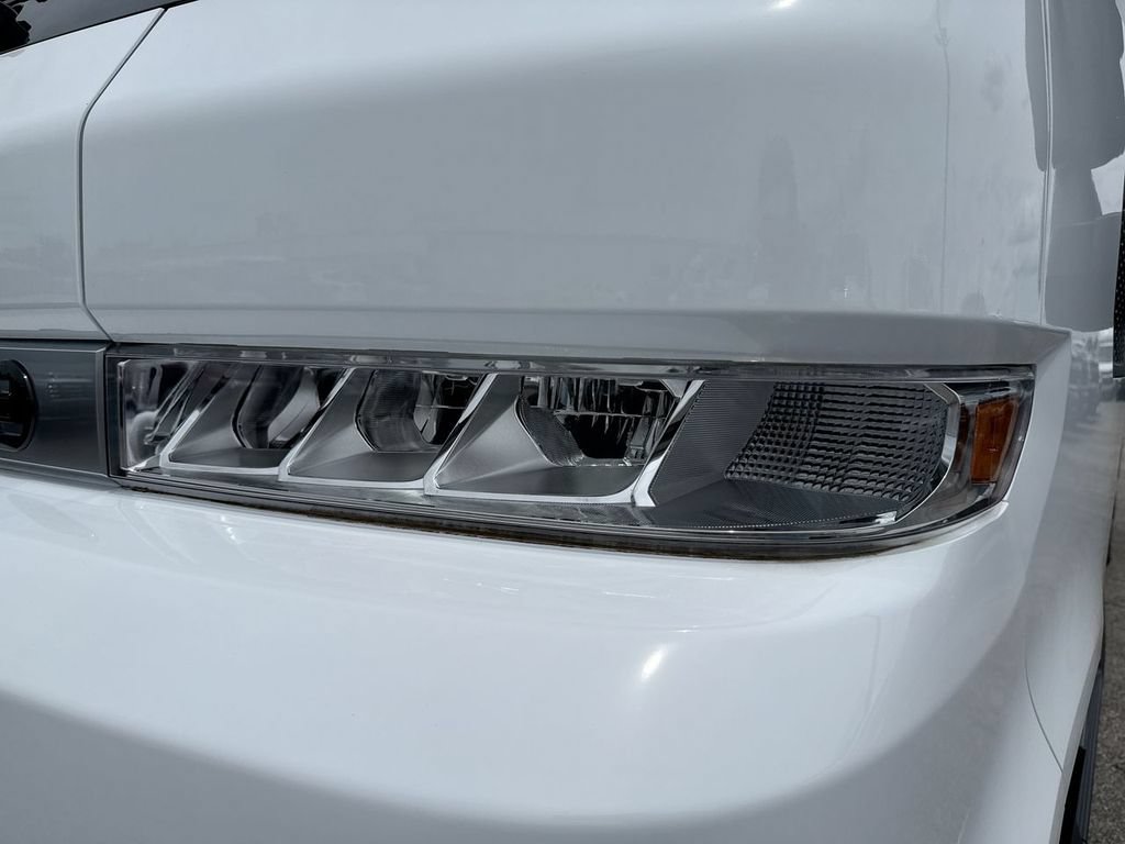 Used 2024 Chevrolet Brightdrop 600 w/ Battery Pack, Max Range AWD/4WD image 9