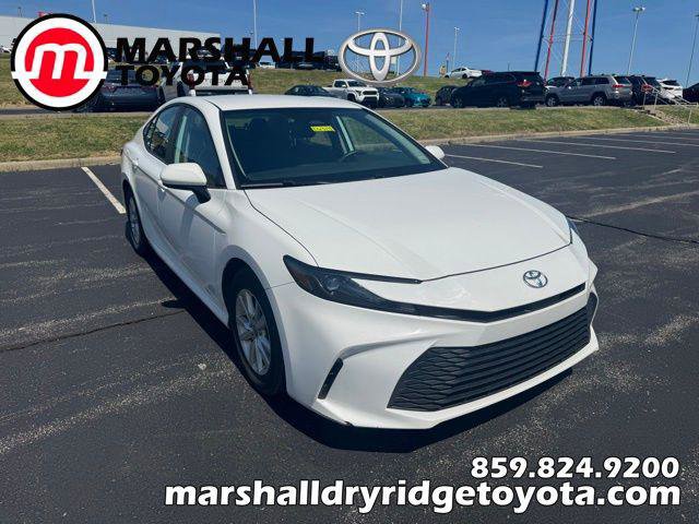 Certified 2025 Toyota Camry LE FWD image 1