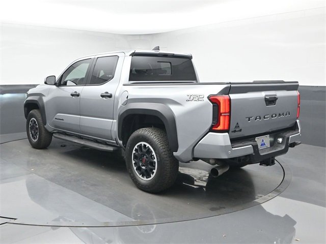 Used 2024 Toyota Tacoma TRD Off-Road image 6