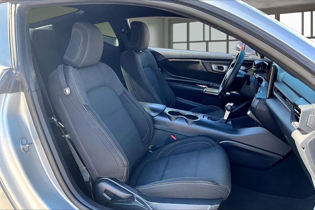 Used 2024 Ford Mustang Coupe RWD image 27