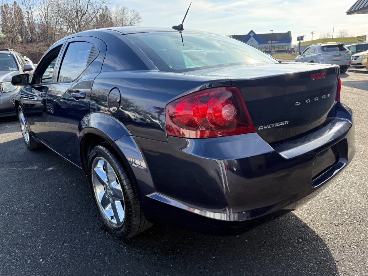 Used 2012 Dodge Avenger SXT FWD image 7