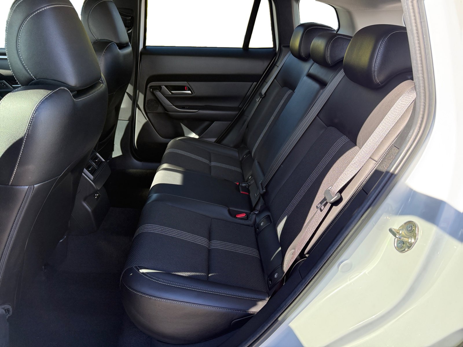 Certified 2024 MAZDA CX-50 AWD 2.5 S w/ Preferred Package image 16