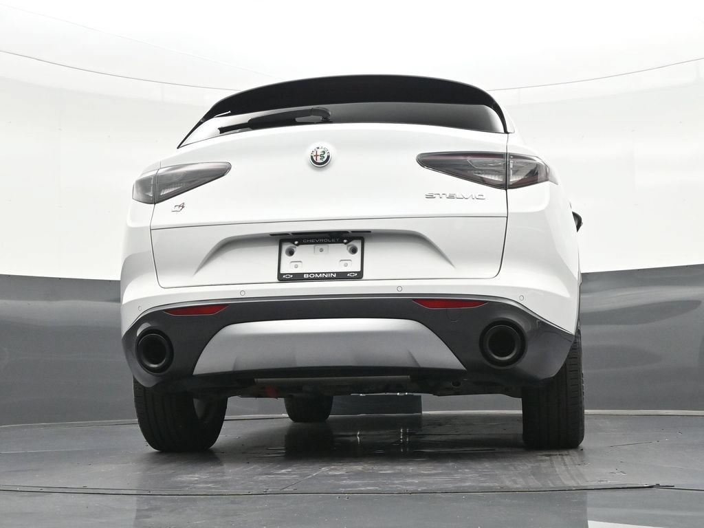 Used 2024 Alfa Romeo Stelvio Ti AWD/4WD image 26