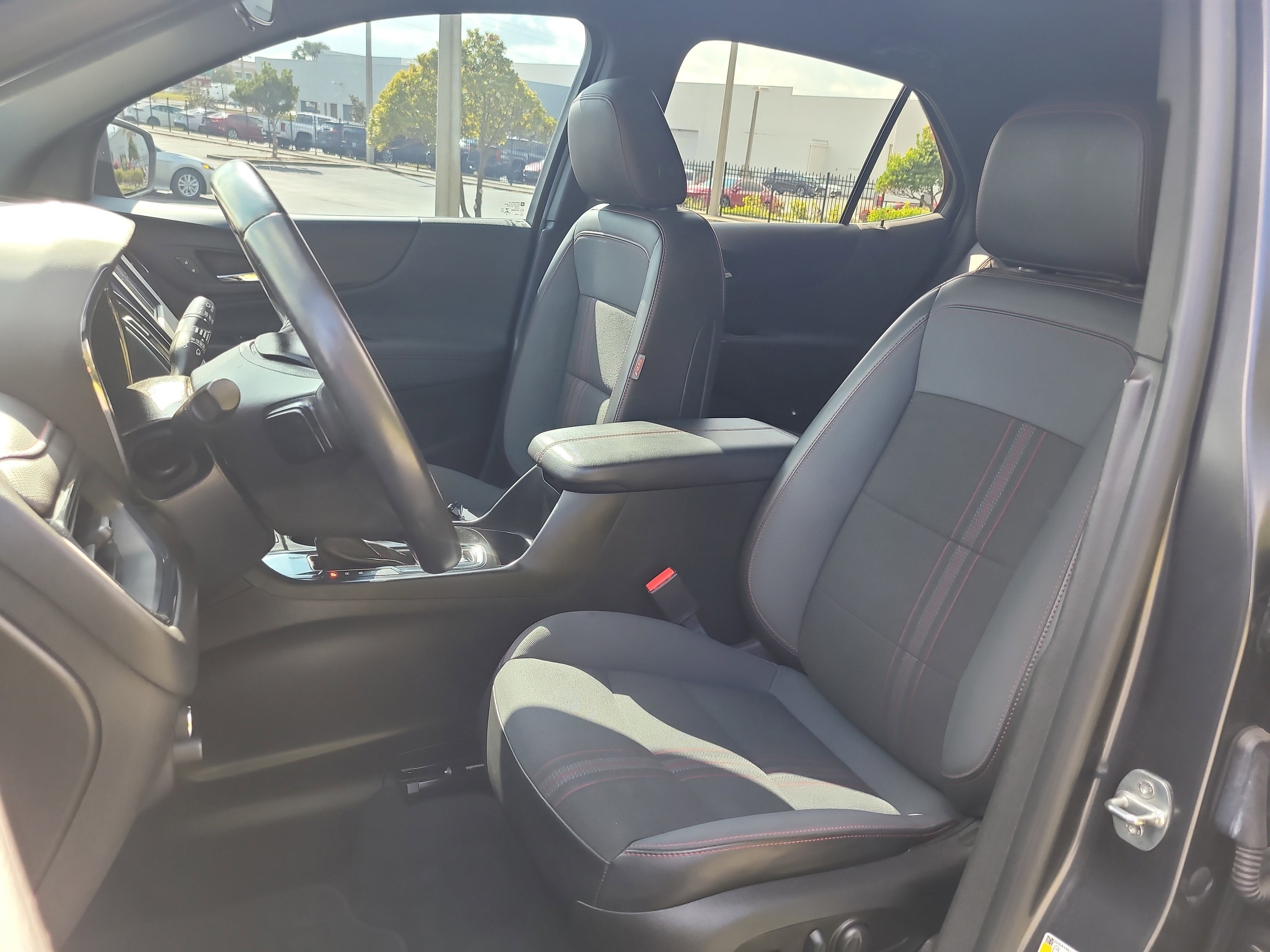 Used 2022 Chevrolet Equinox RS image 21