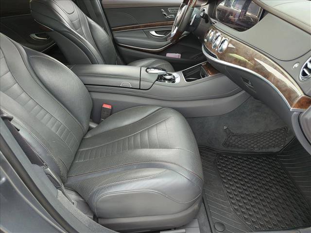 Used 2018 Mercedes-Benz S 560 Sedan image 21