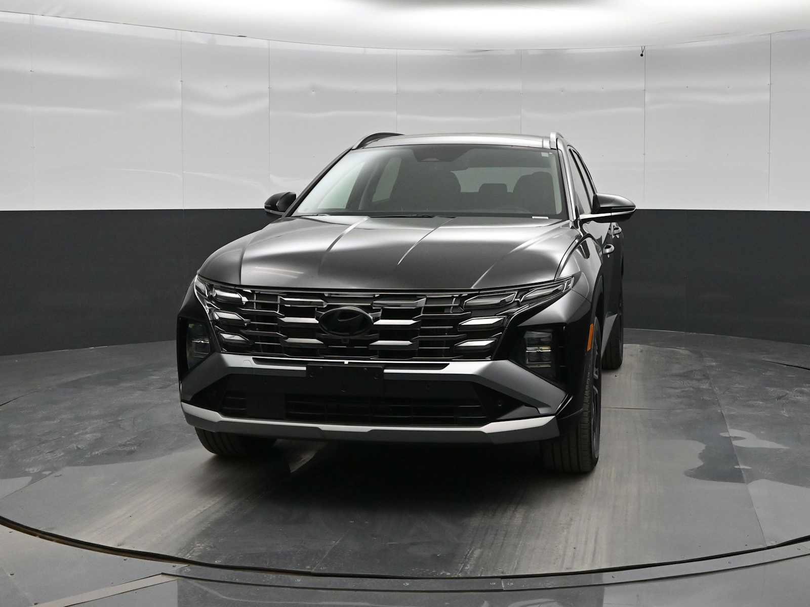 New 2026 Hyundai Tucson Limited AWD/4WD image 3