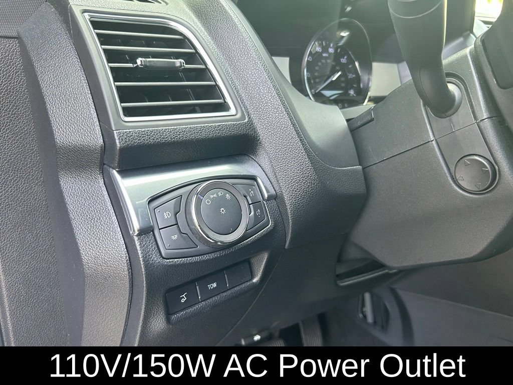 Used 2019 Ford Explorer Sport w/ Equipment Group 401A AWD/4WD image 17
