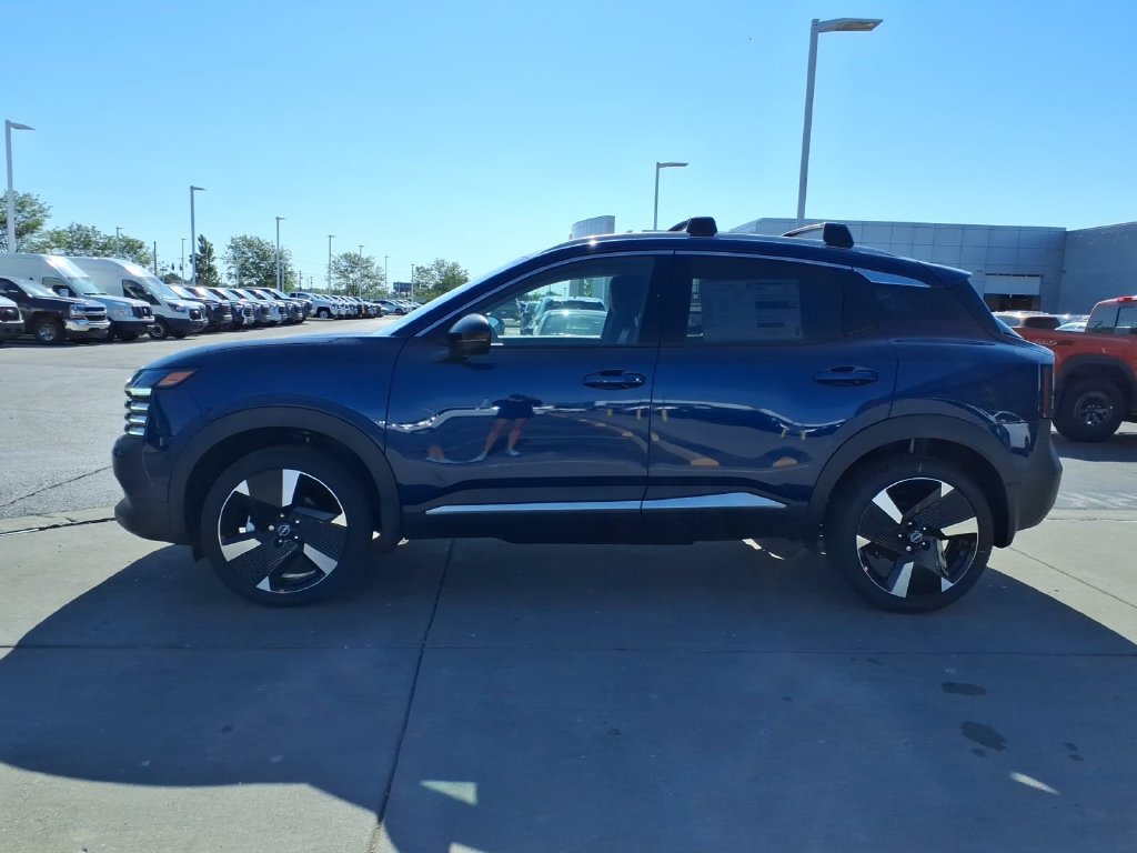 New 2026 Nissan Kicks SR w/ Cold Weather Package AWD/4WD image 5