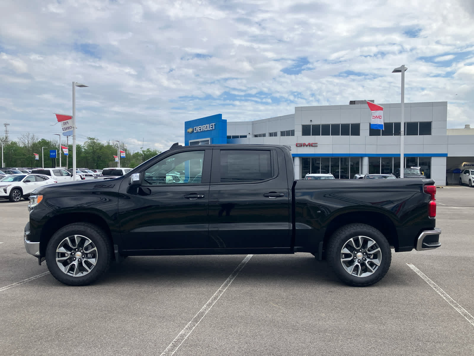 New 2026 Chevrolet Silverado 1500 LT AWD/4WD image 4