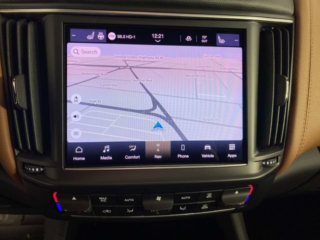 Used 2023 Maserati Levante GT AWD/4WD image 21