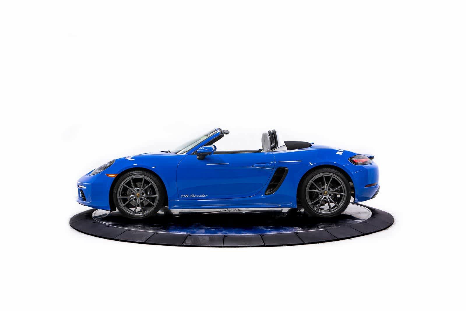 Certified 2025 Porsche 718 Boxster image 2
