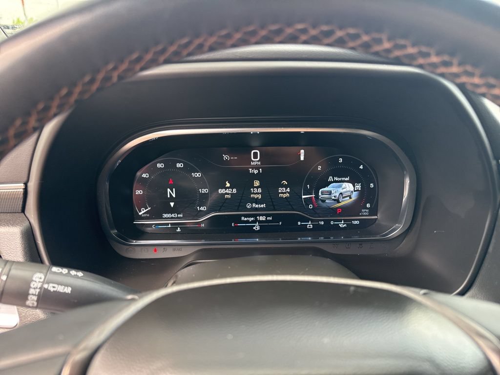 Used 2024 GMC Yukon AT4 AWD/4WD image 26