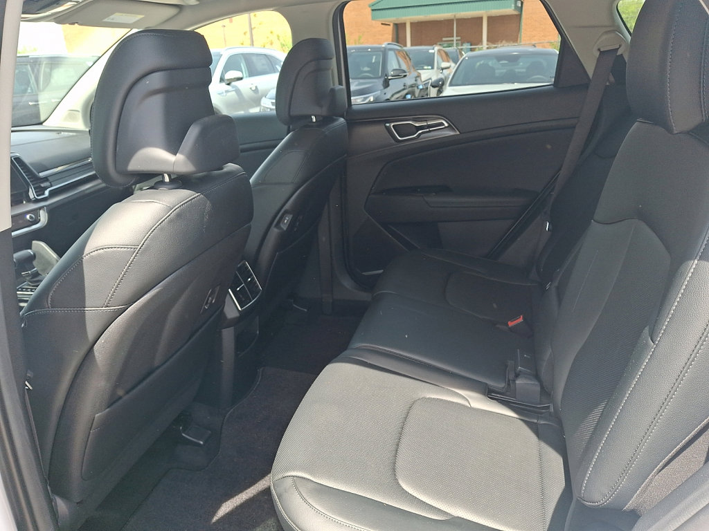 Used 2023 Kia Sportage EX FWD image 22