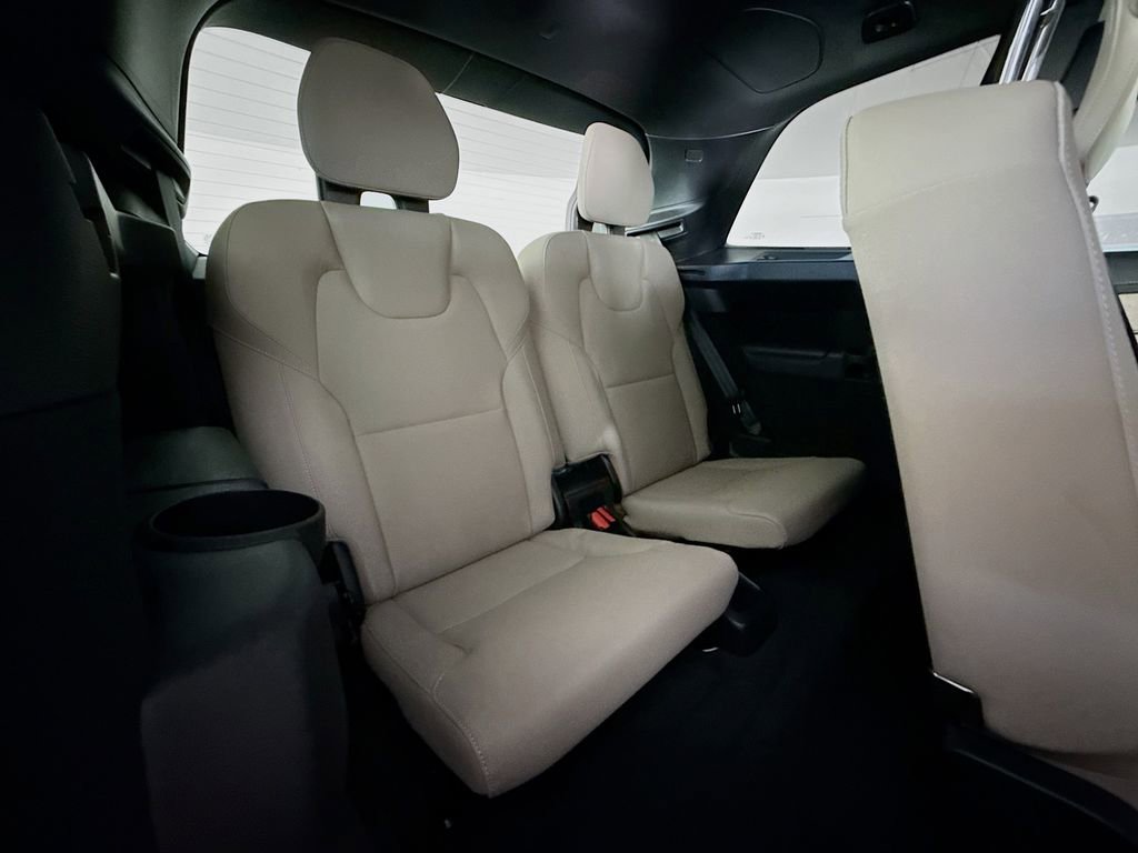 New 2026 Volvo XC90 B6 Plus w/ Protection Package Premier image 28