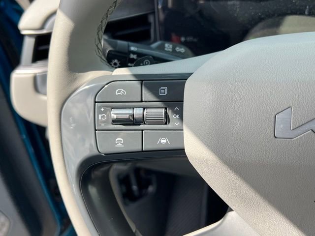 Certified 2025 Kia EV9 Wind AWD/4WD image 22