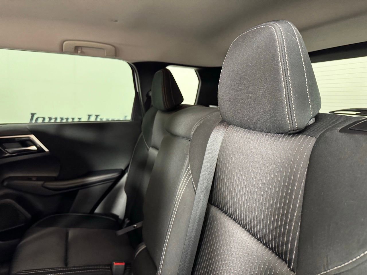 Used 2022 Mitsubishi Outlander ES image 25