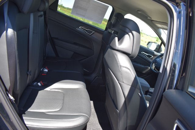 New 2026 Kia Sportage EX FWD image 14