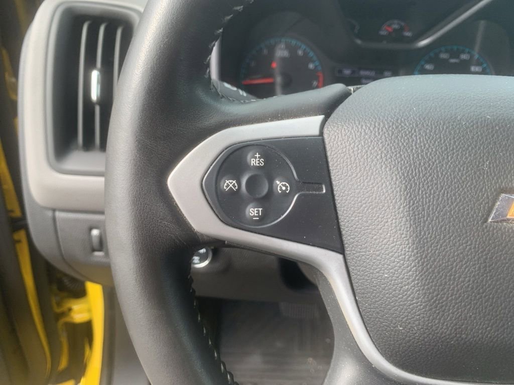 Used 2015 Chevrolet Colorado LT AWD/4WD image 16