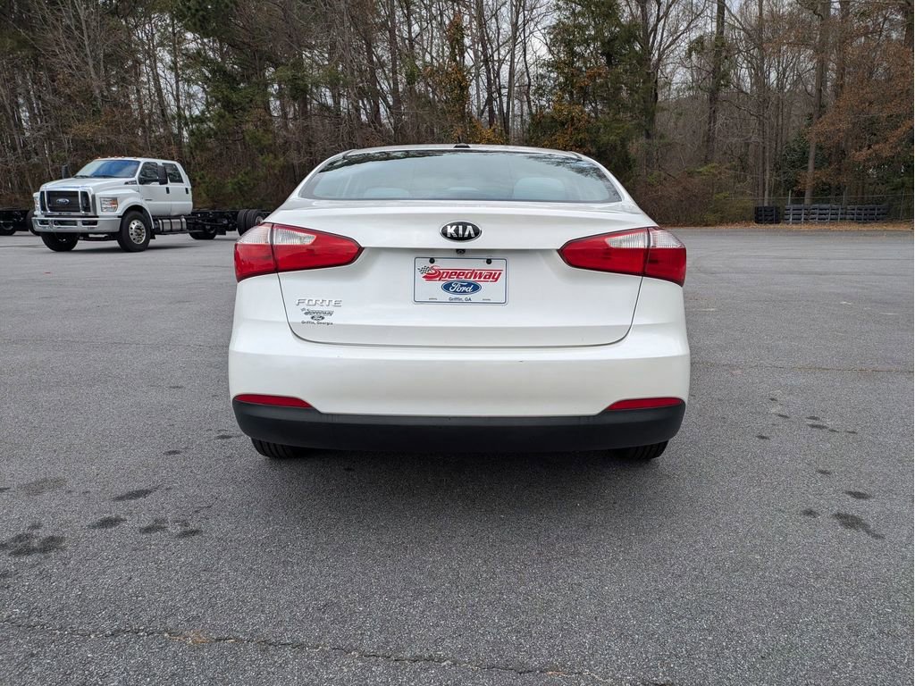 Used 2016 Kia Forte LX w/ LX Popular Package image 8