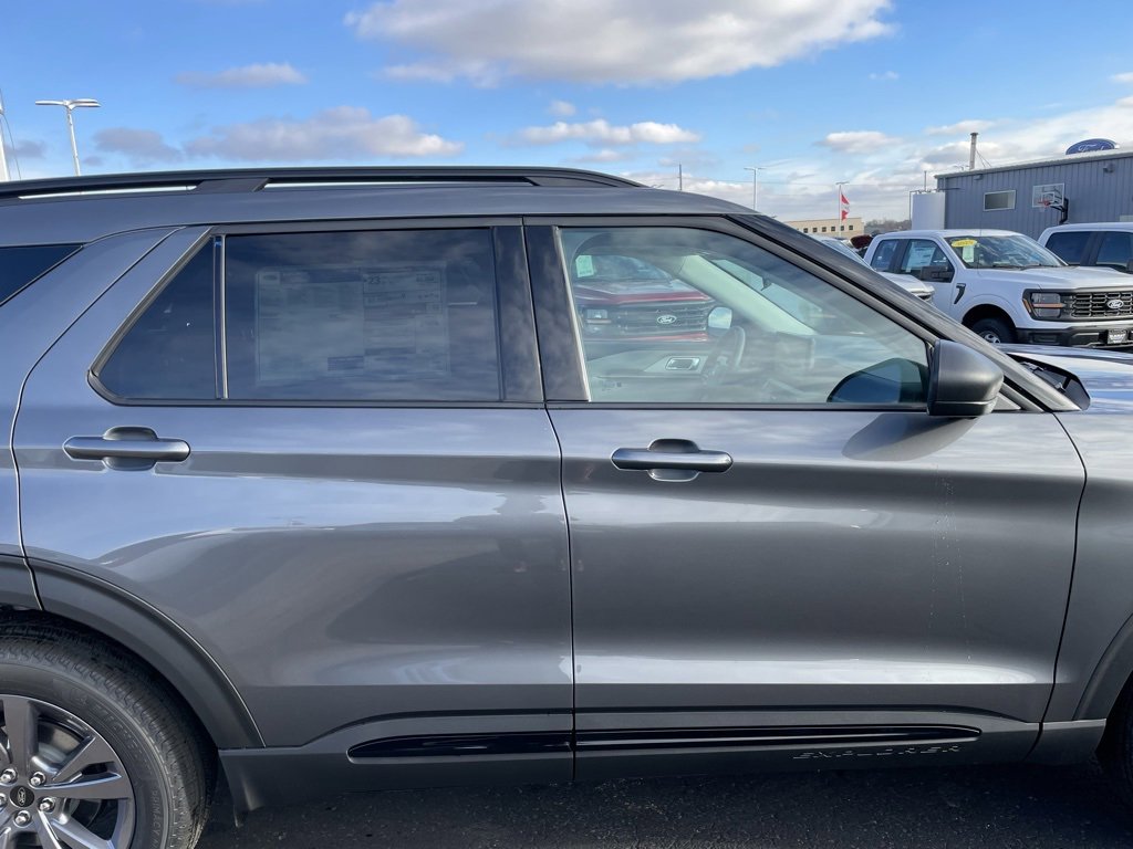 New 2026 Ford Explorer Active image 31